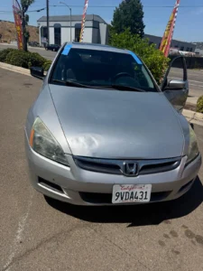 honda-accord-windshield-replacement-before-glass-removed-el-cajon